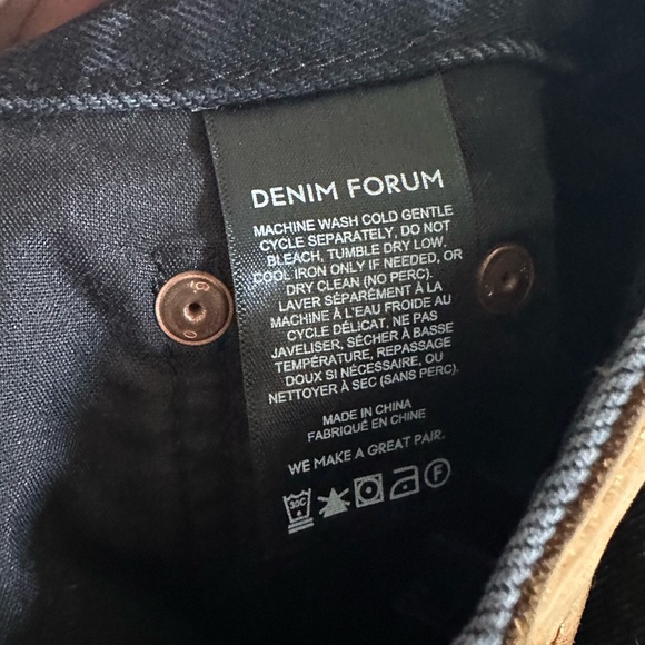 Aritzia Denim Forum Black ‘The Yoko Mid Thigh Short’ Jean Shorts size 23 EUC - Picture 7 of 8